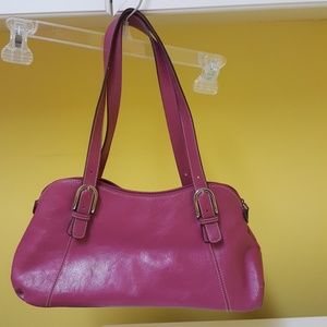 Pink leather purse, good condition